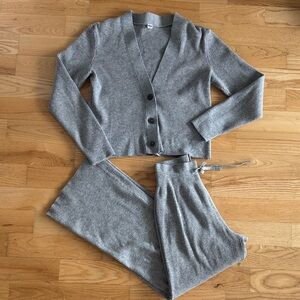 Uniqlo Gray Women's Sweater Set